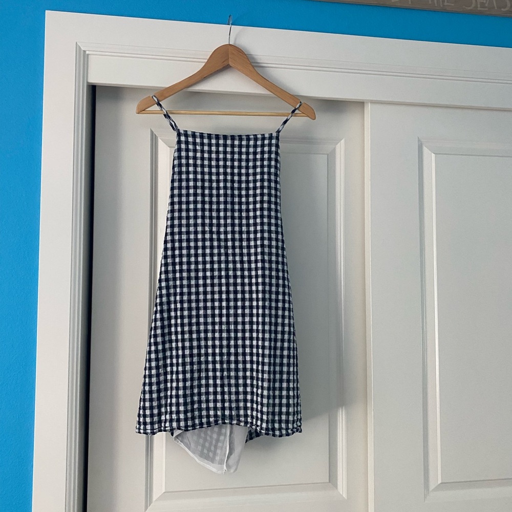 American eagle gingham dress in blue and white!